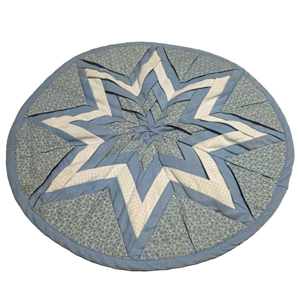 Artisan Blue and White Folded Star Quilted circular, handcrafted mat